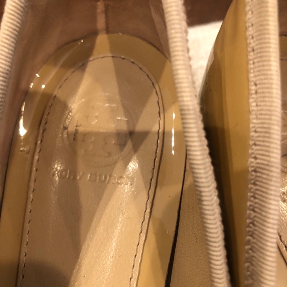 Tory Burch Patent Leather Round Toe Pumps Low Heel Size 10 Khaki Beige Color - Picture 5 of 12
